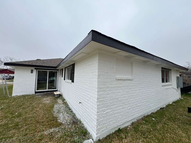 Building Photo - BEAUTIFUL HOME IN HOUSTON. MOVE IN READY!.