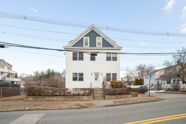 Building Photo - 7 Ridgeland Rd