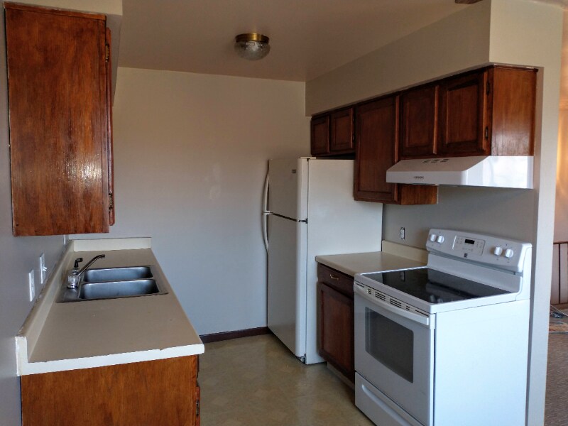 Building Photo - 362 Hope Ave