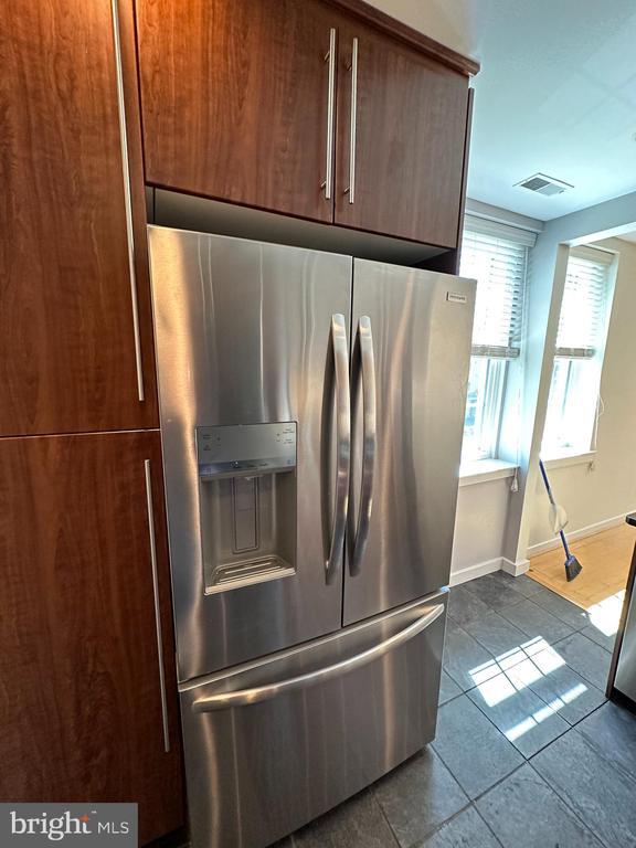 Building Photo - 104 Woodside Rd