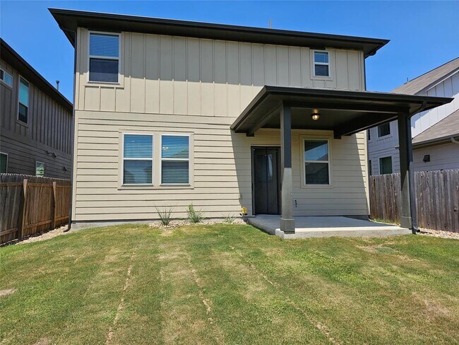 Building Photo - 128 Munk Ln