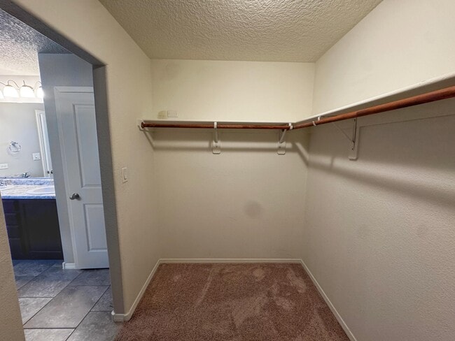 Building Photo - 8901 Eagle Hills Dr NW
