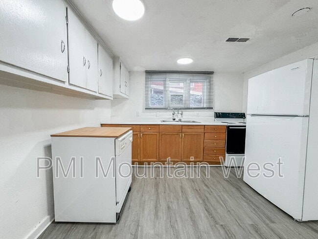 Building Photo - 538 S 1100 E