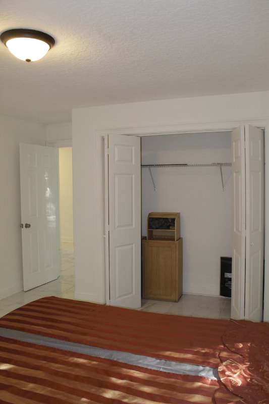 Building Photo - 24301 E Colonial Dr