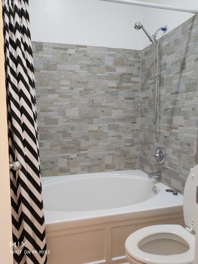 Building Photo - 30902 Club House Dr