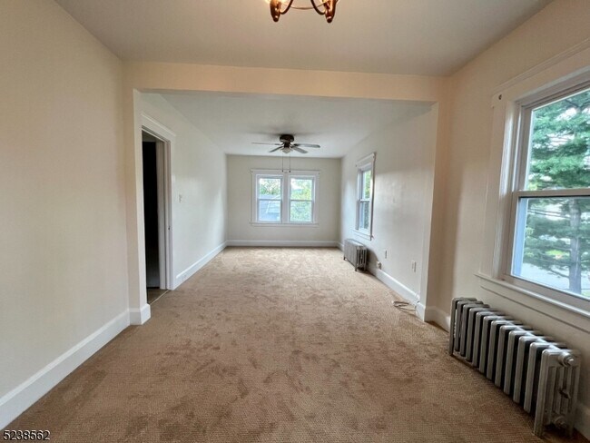 Building Photo - 57 9th Ave