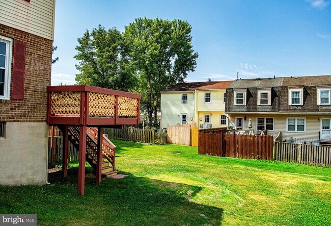 Building Photo - 15 Burnsway Ct