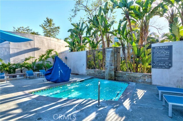 Building Photo - 2207 Rivington