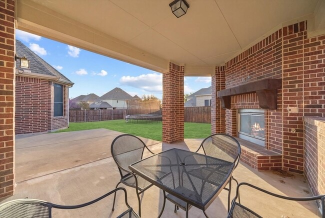 Building Photo - 201 Chatfield Dr