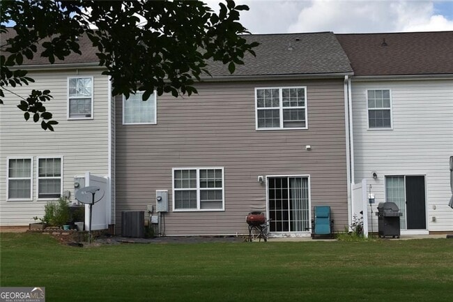 Building Photo - 556 Windstone Trail