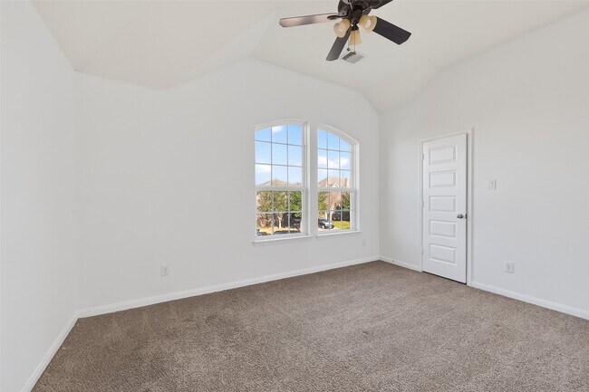 Building Photo - 20515 Bandrock Terrace