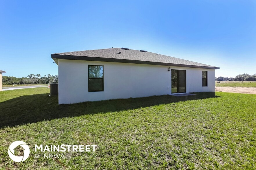 Building Photo - 35689 Rose Moss Ave