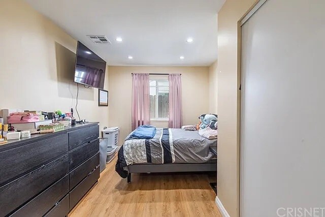 Primary Bedroom - 8160 Jamieson Ave