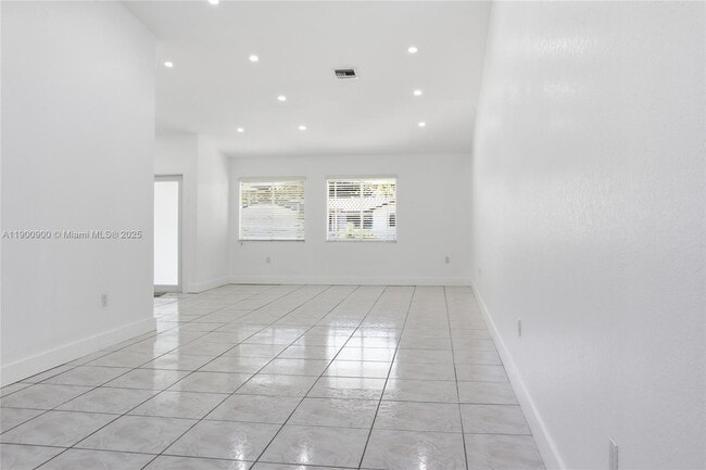 Building Photo - 19851 SW 79th Ave