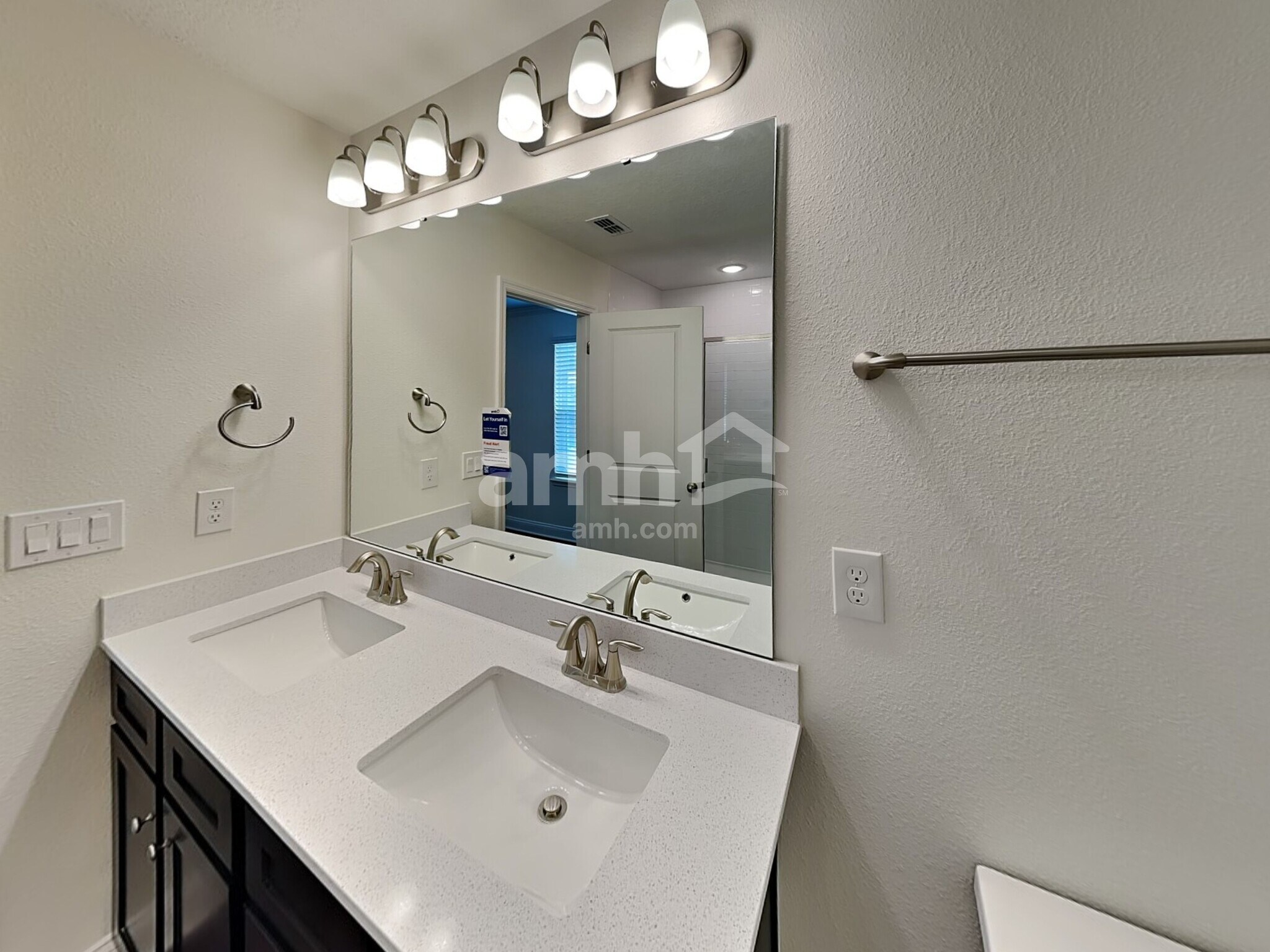 Building Photo - 6126 Little Blf Cir