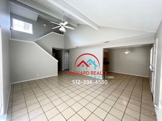 Building Photo - Available July 25: Spacious 3 Bedroom, 2.5 Bath Duplex with Garage
