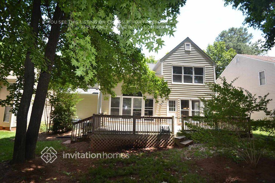 Building Photo - 4807 Benthaven Ln