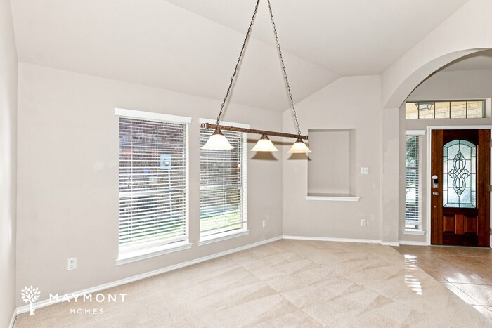Building Photo - 10910 Brighton Gardens Dr