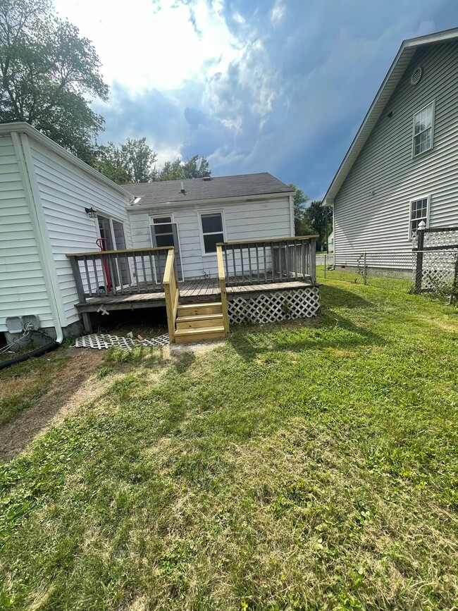 Deck - 3418 Mike Rd