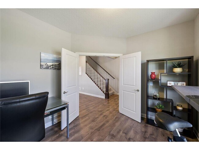 Building Photo - 5596 Orchard Cove