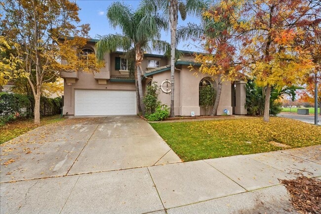 Building Photo - 70 Arches Cir