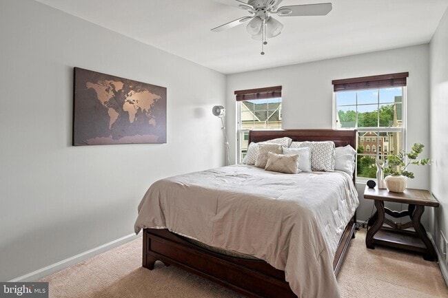 Building Photo - 7530 Stonehouse Run Dr