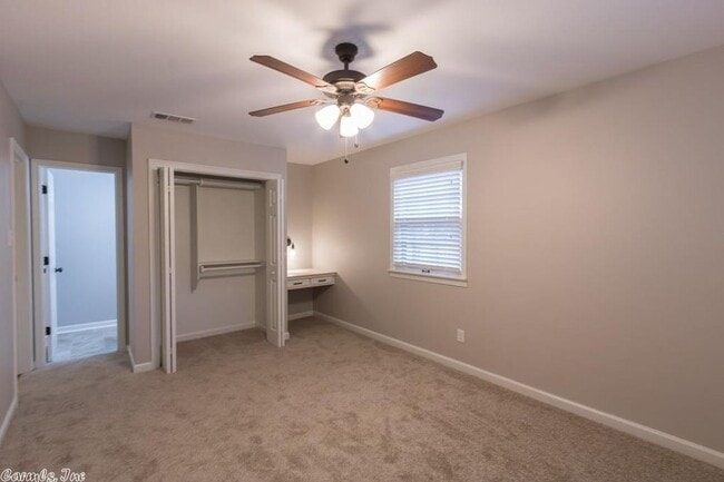 Building Photo - 14 Evergreen Ct