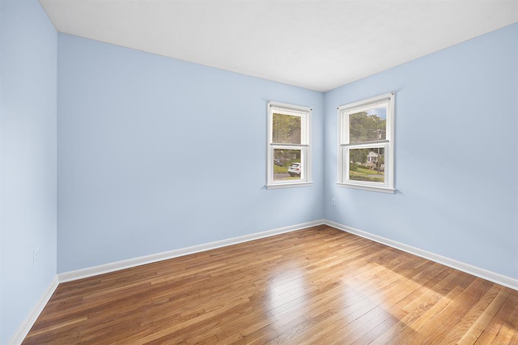 Bedroon 2 - 1325 Avon Blvd