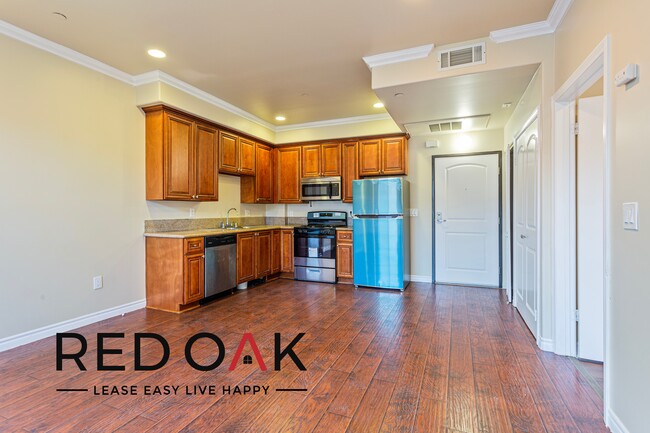 Primary Photo - Incredible One Bedroom with Central Heat &...