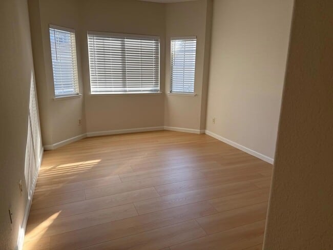 Building Photo - 5955 Lake Almanor Dr