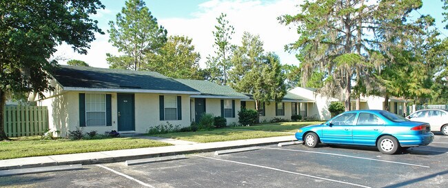 Building Photo - Pelican Bay Apartments