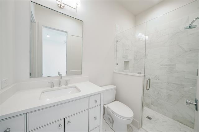 Building Photo - 4129 Grassmere Ln