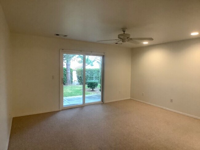 Building Photo - Three bedroom home in gated Alder Creek Community! | Available December