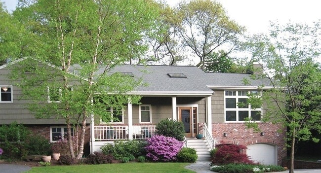 Building Photo - 34 Dorcar Rd