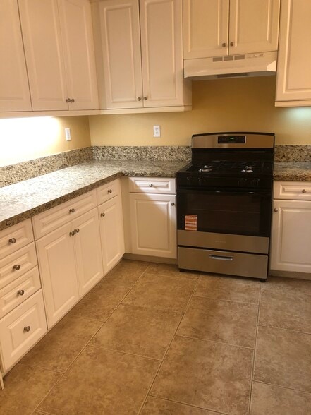 Kitchen area ,brand new oven / Range . - 6395 Delgado Ln