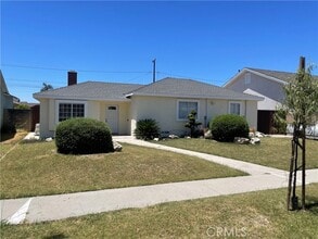 Building Photo - 18023 Grayland Ave