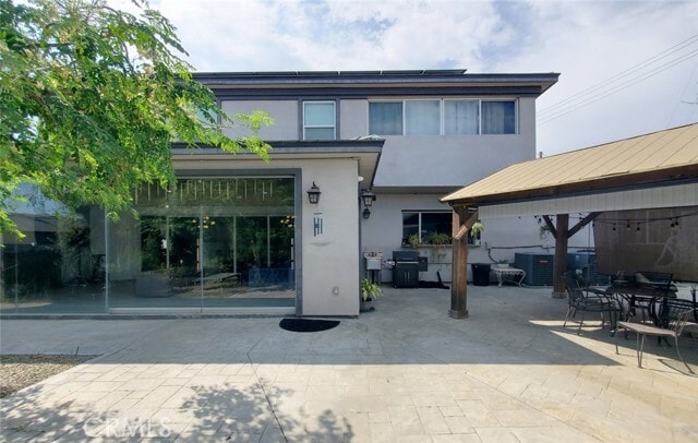 Building Photo - 14712 Davis St