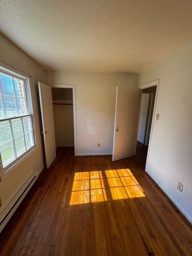 Building Photo - 3 Bedroom with 1 Bath Single Family Home in Shelby, NC