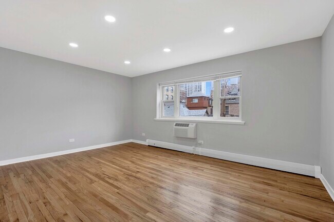 Building Photo - 3161 N Cambridge Ave