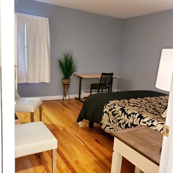 Building Photo - 143 Seaside Ave