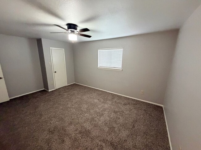 Building Photo - 5149 Middlecoff Cir