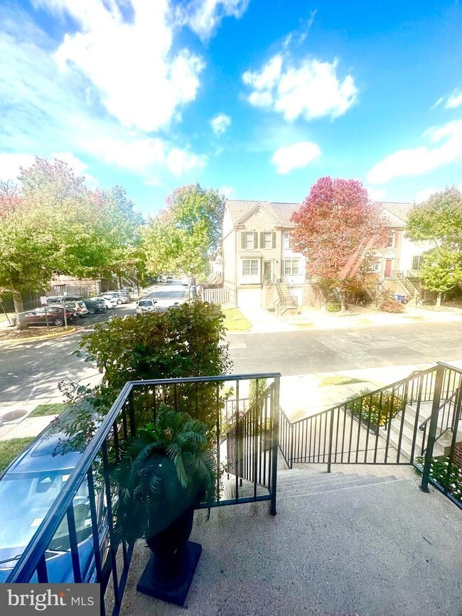 Building Photo - 7819 Colonial Springs Blvd