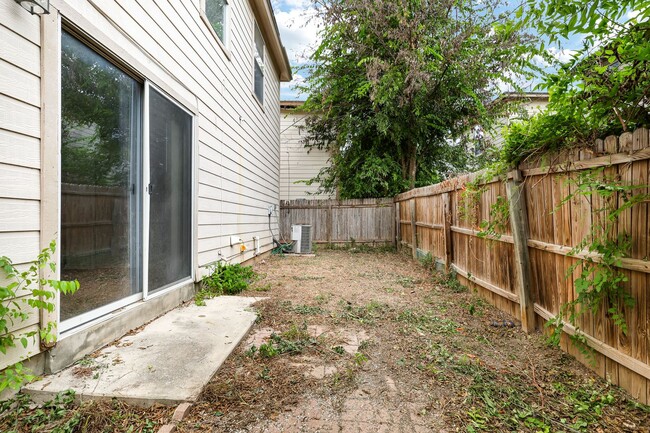 Building Photo - Renovated Two-Story in Bridgewood with Com...