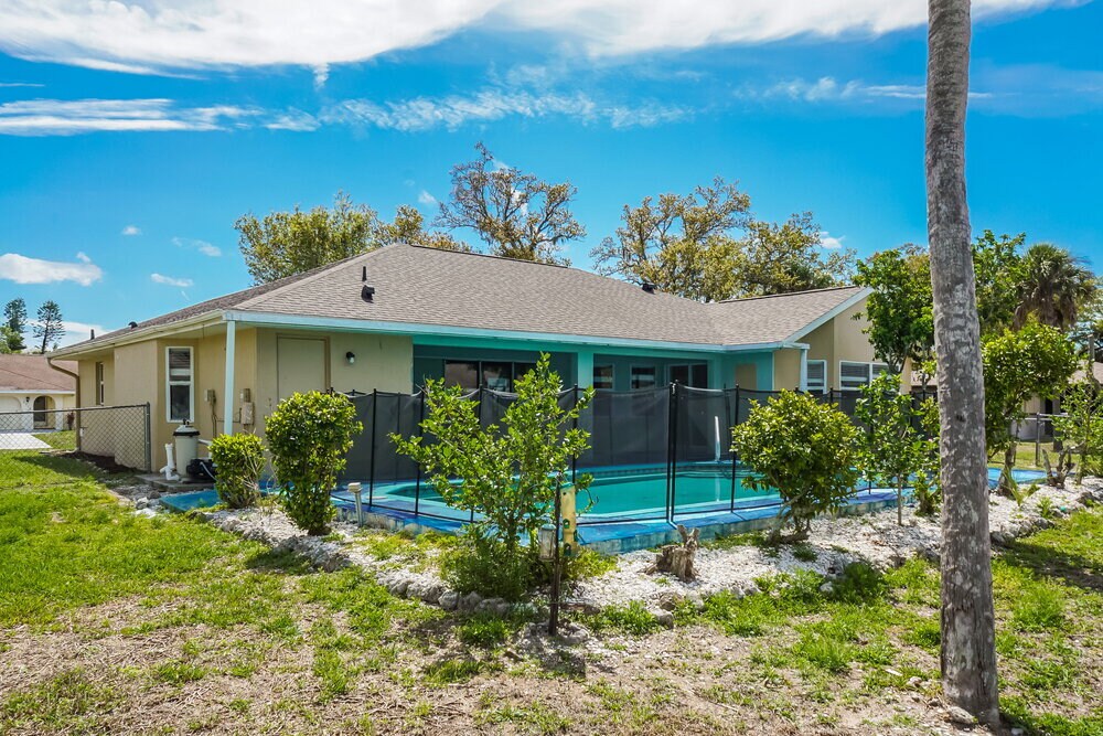 Building Photo - 5515 Maccaughey Dr