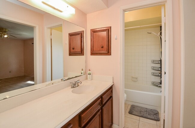 Building Photo - 13107 Northfleet Dr