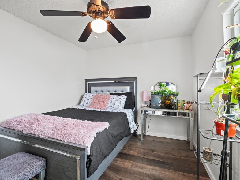 Building Photo - 2833 Springfield Pl