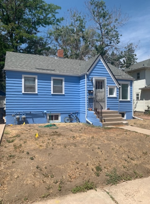 Building Photo - 1617 6th Ave