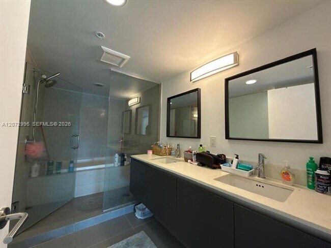 Building Photo - 6620 Indian Creek Dr