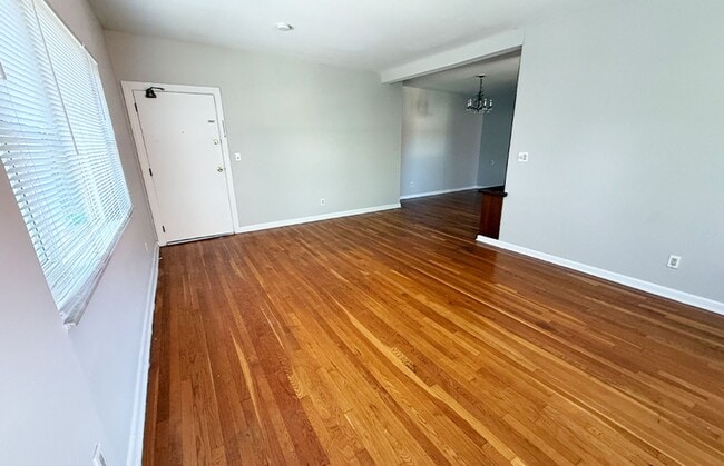 Building Photo - 353 McAlpin Ave