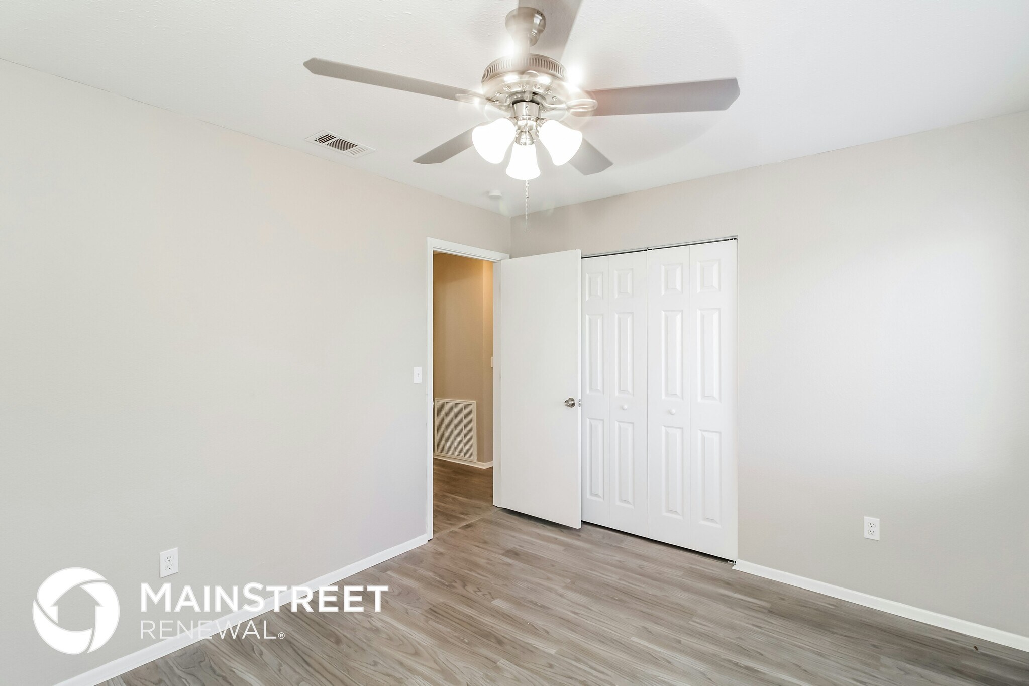 Building Photo - 5142 Escalante Dr
